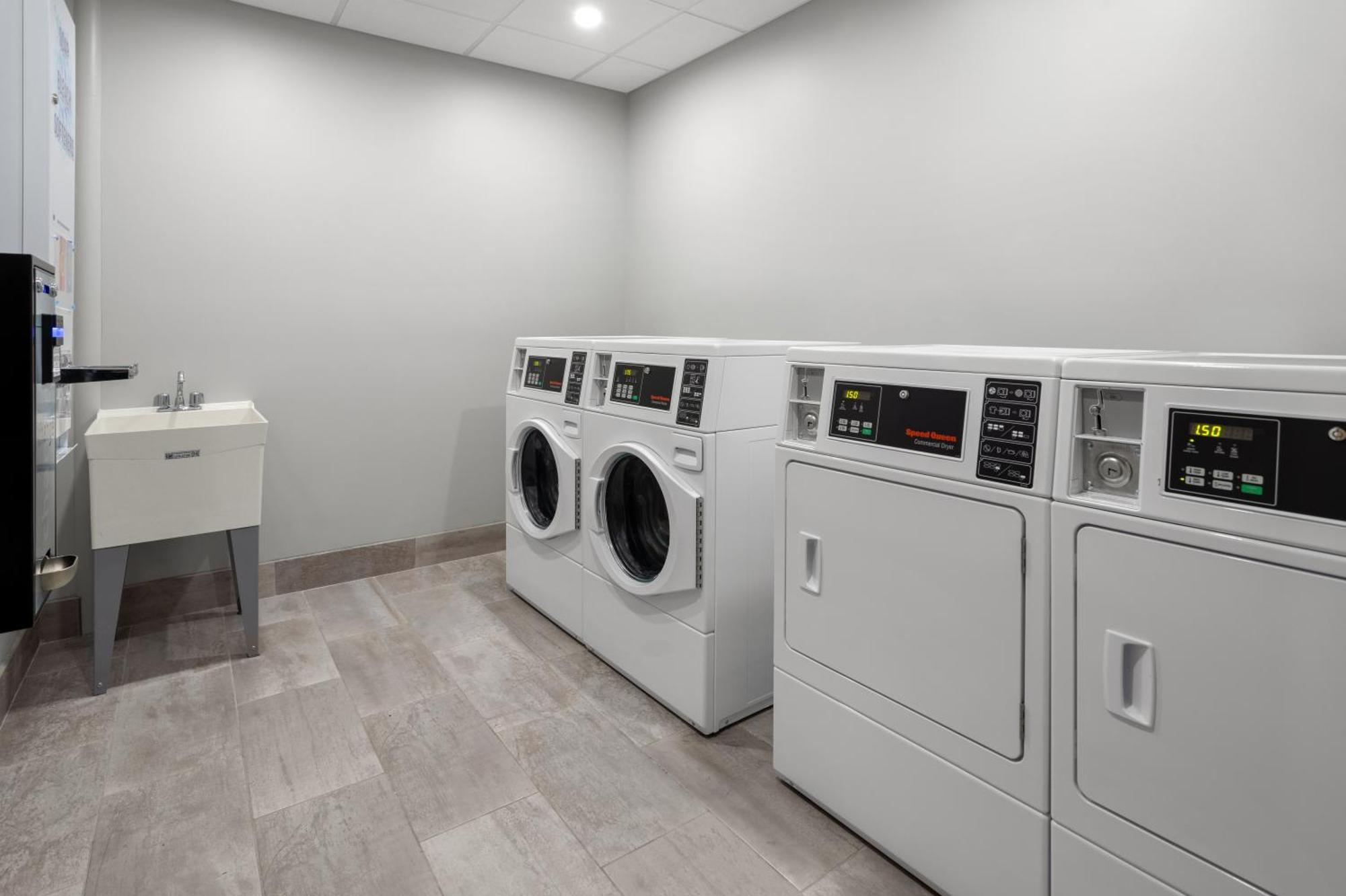 Hawthorn Extended Stay By Wyndham Williston Burlington 外观 照片